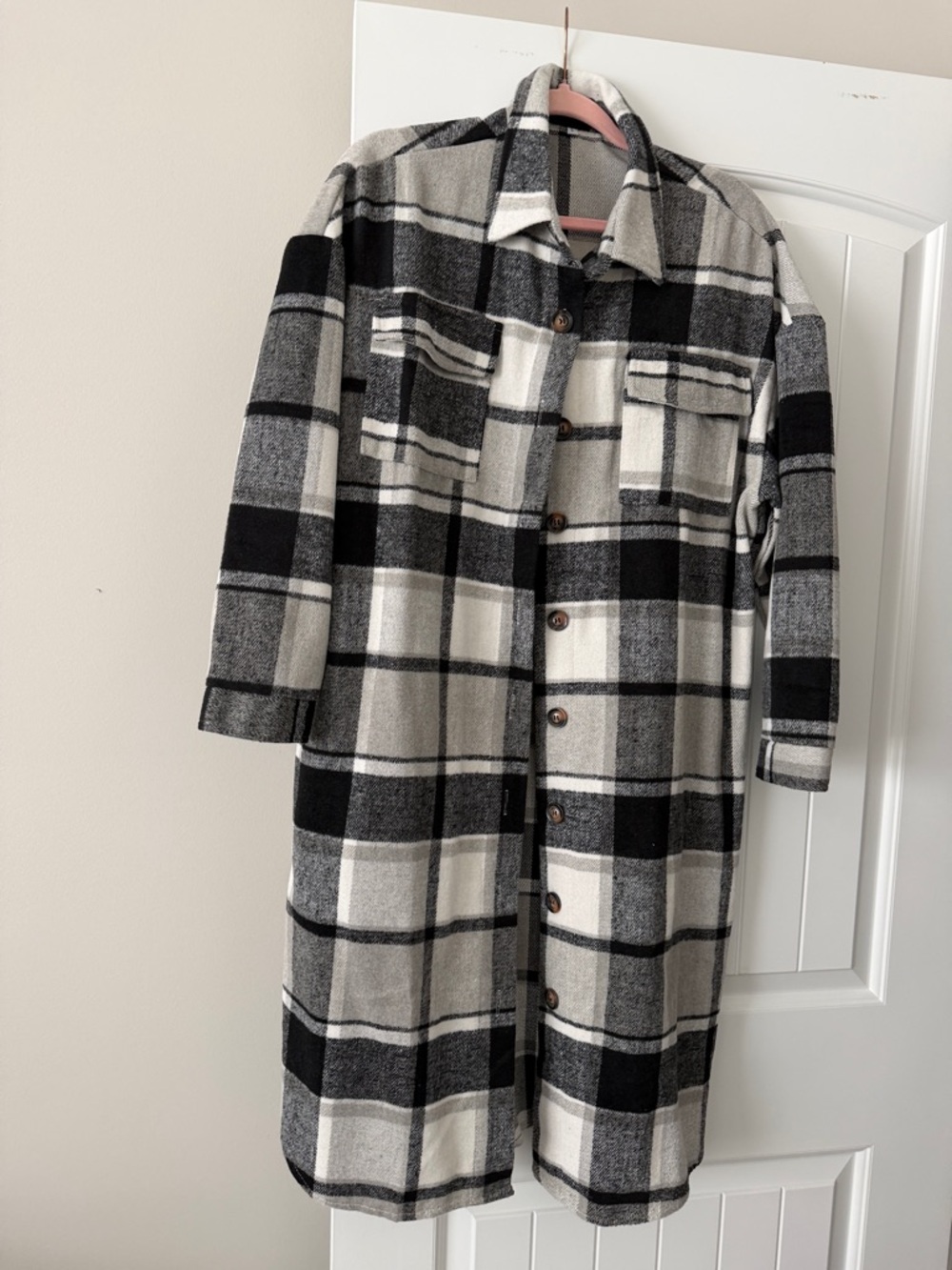 Long Plaid Teddy Jacket - Black & Gray